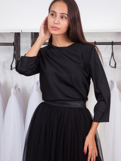 Шелковая блузка на подкладке черная